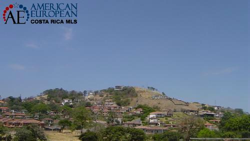 Cerro las Palomas is home to several exclusive neighborhoods in Escazu
