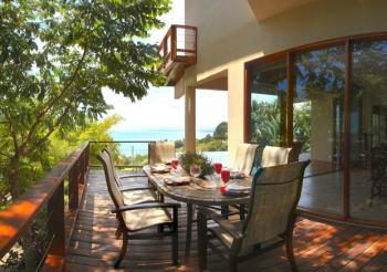 Casa Sonidos del Agua, Manuel Antonio - Costa Rica Manuel Antonio Continues Eco Friendly Architecture