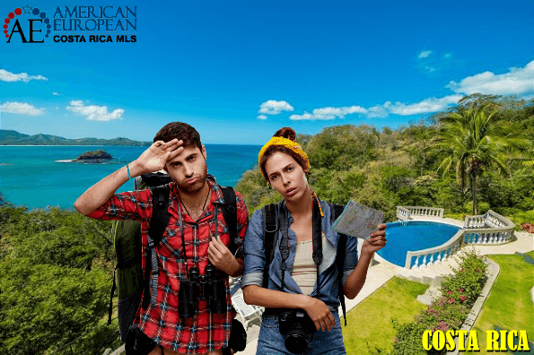 Do Costa Rican beaches have mild temperatures?