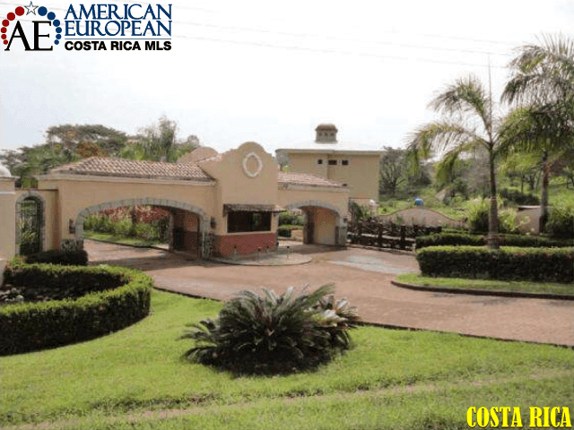 Most of Columbus Heights was abandoned by the owners HOA in some Costa Rican gated communities is not legal